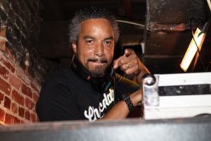 ahiphop-halloween-bar-crawl-2021-60